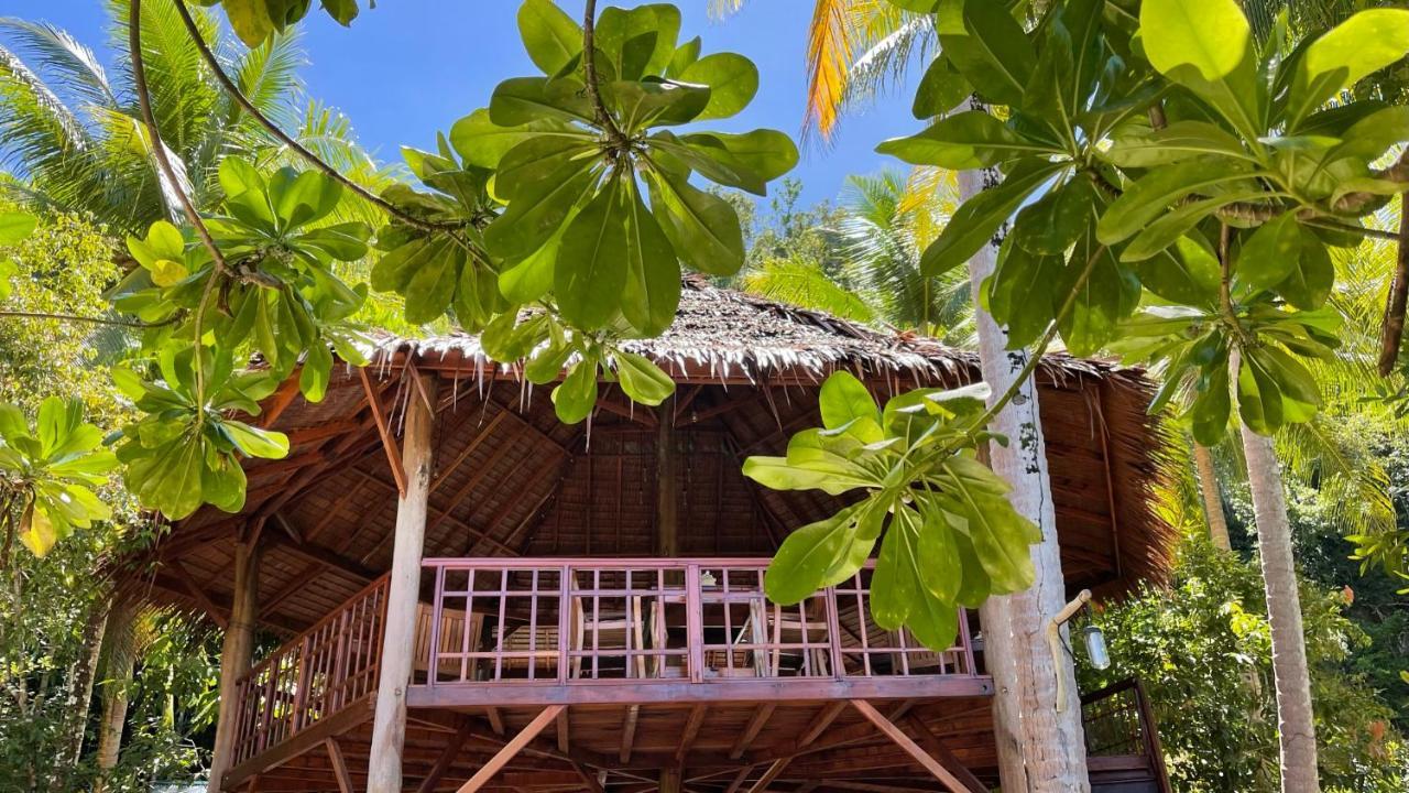 Nyande Raja Ampat Hotel Pulau Mansuar Eksteriør billede