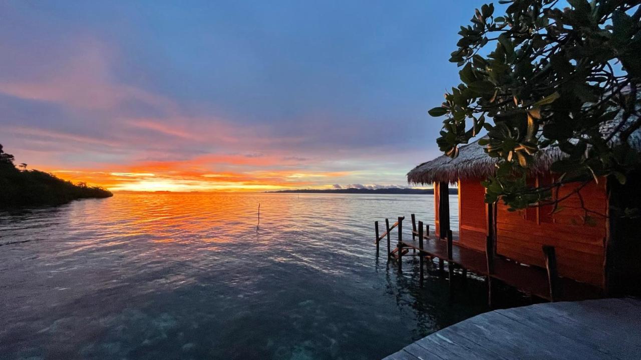 Nyande Raja Ampat Hotel Pulau Mansuar Eksteriør billede