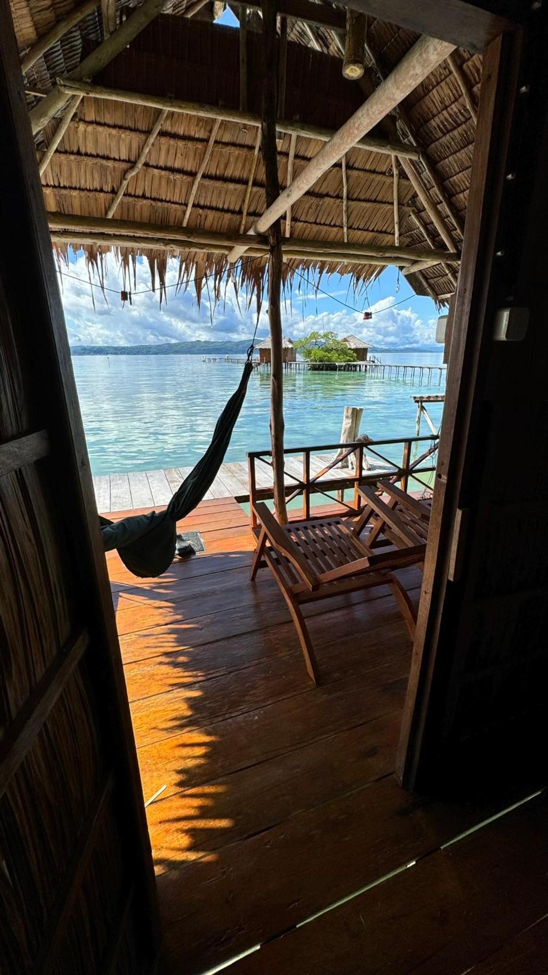 Nyande Raja Ampat Hotel Pulau Mansuar Eksteriør billede