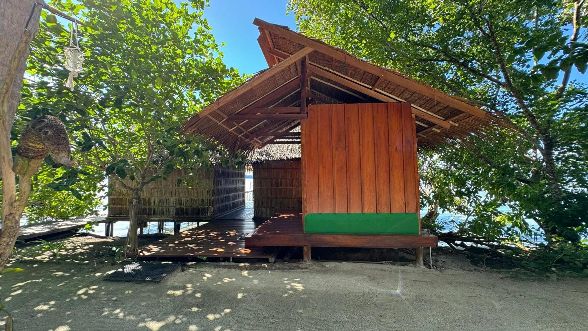 Nyande Raja Ampat Hotel Pulau Mansuar Eksteriør billede