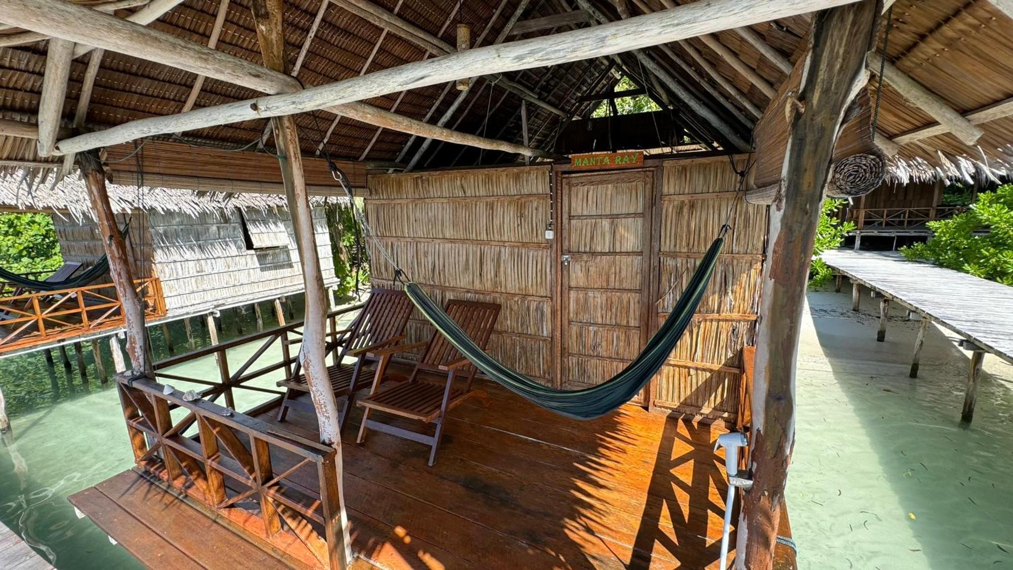 Nyande Raja Ampat Hotel Pulau Mansuar Eksteriør billede